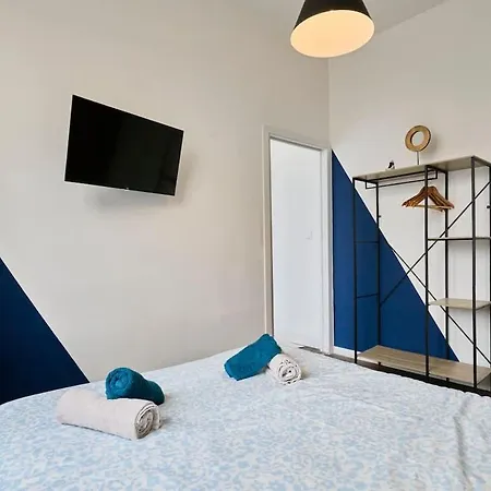 En Deplacement Wifi 10 Minutes De La Gare Apartman